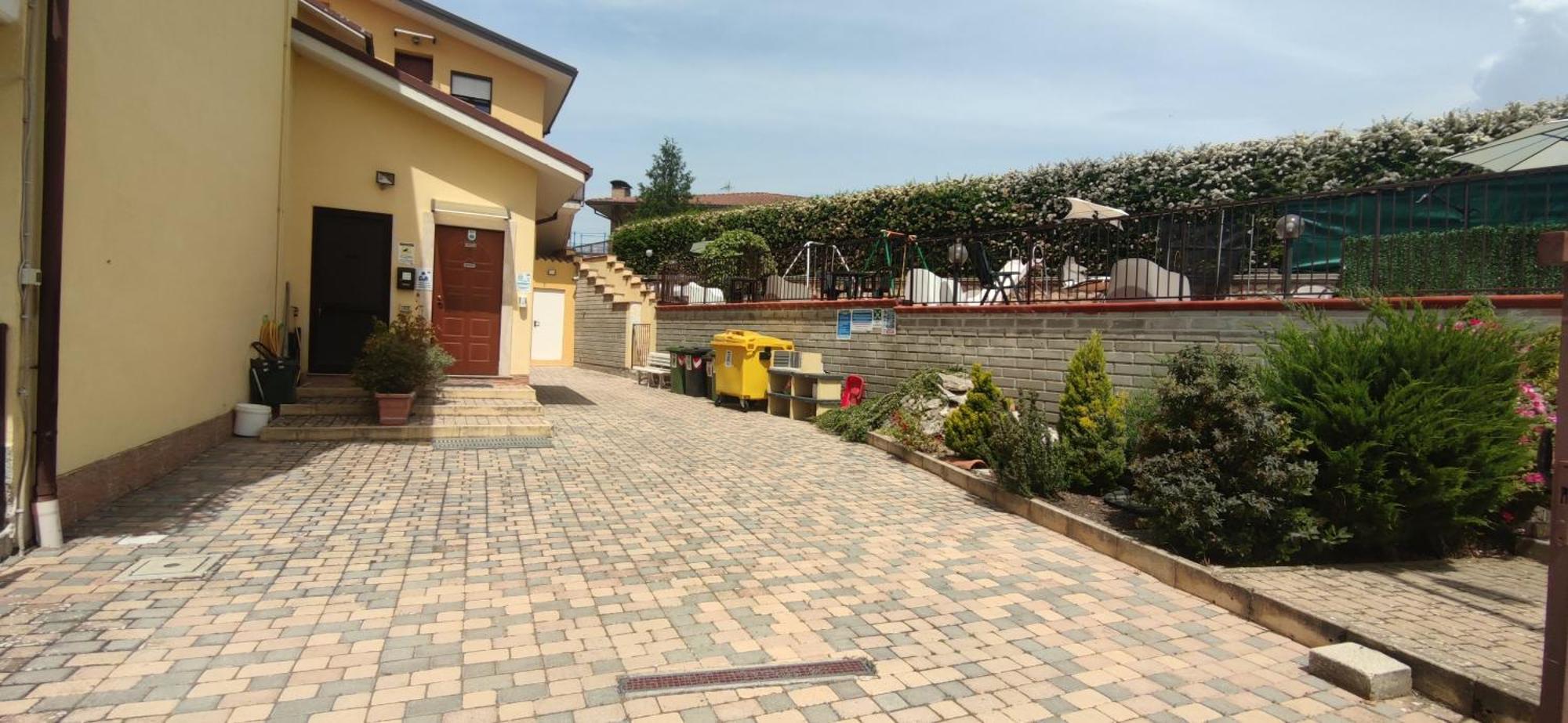 Complesso Turistico Aurora - Camere B&B Poggio Picenze Exterior photo